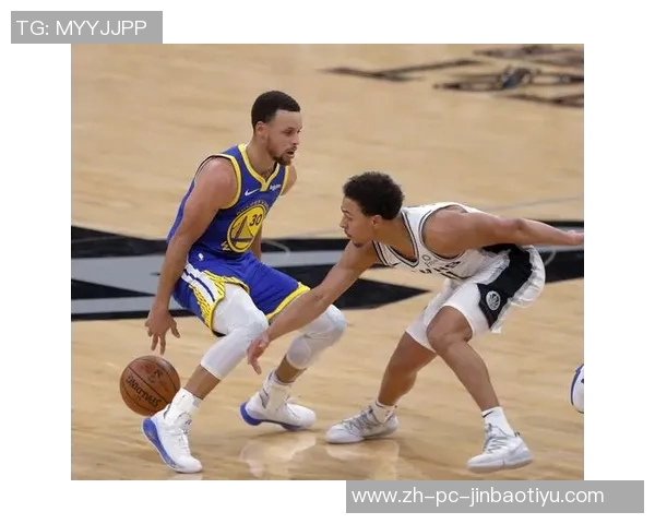 勇士与马刺季后赛首战激战正酣球员表现引人瞩目